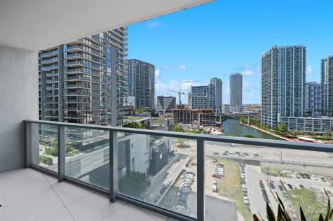 31 SE 6th Street Miami FL 33131