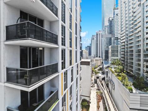 31 SE 6th Street Miami FL 33131