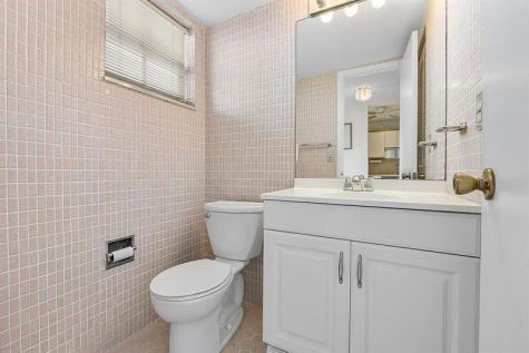 608 NE 2nd Strret Dania Beach FL 33004