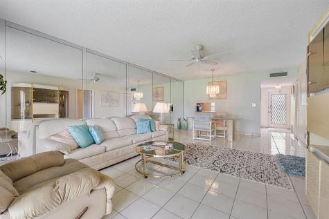 608 NE 2nd Strret Dania Beach FL 33004