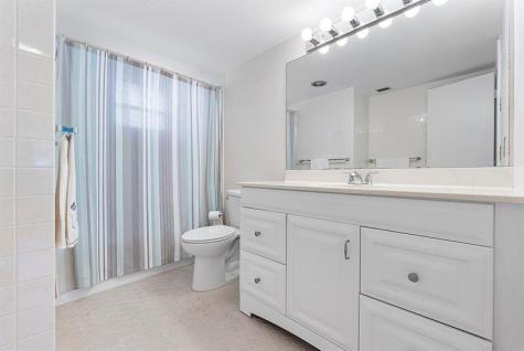 608 NE 2nd Strret Dania Beach FL 33004