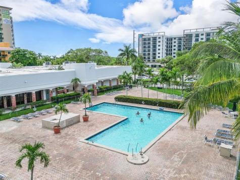 608 NE 2nd Strret Dania Beach FL 33004