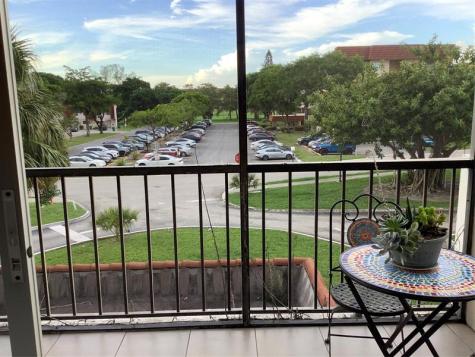 4174 Inverrary Drive Lauderhill FL 33319