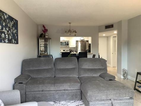 4174 Inverrary Drive Lauderhill FL 33319