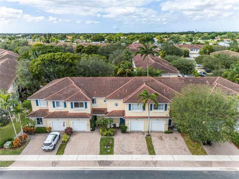 3077 N Evergreen Circle Boynton Beach FL 33426