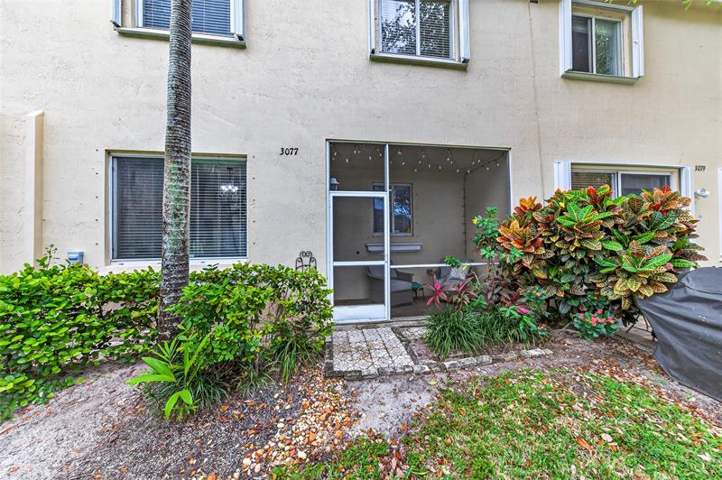 3077 N Evergreen Circle Boynton Beach FL 33426