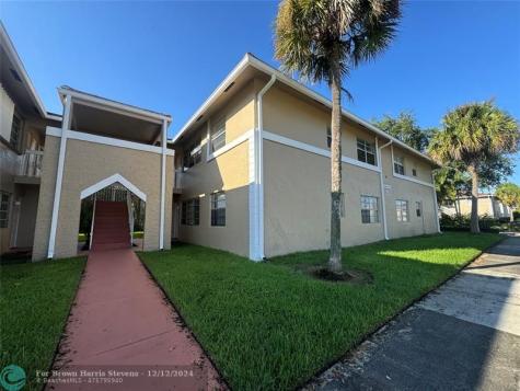 10068 Twin Lakes Drive Coral Springs FL 33071