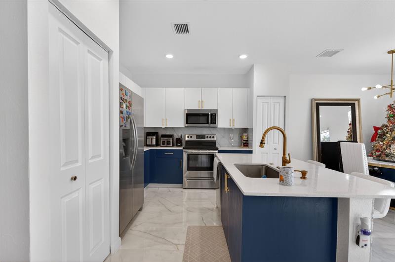 4668 NW 120th Way Coral Springs FL 33076