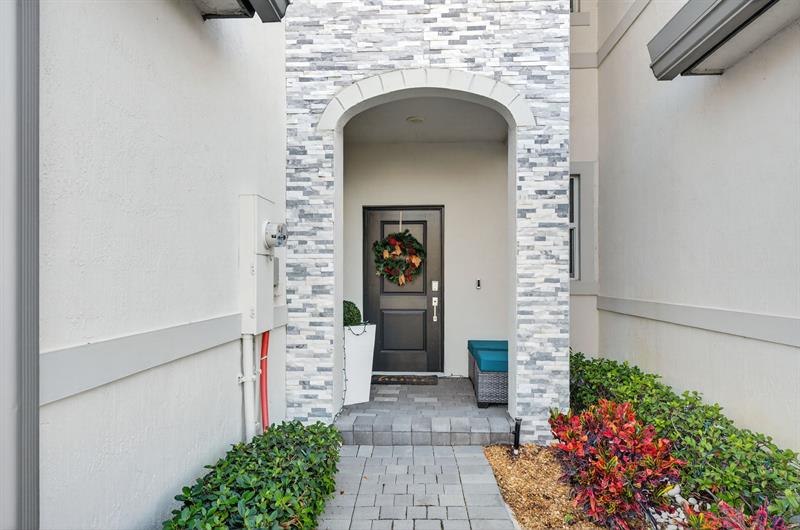 4668 NW 120th Way Coral Springs FL 33076