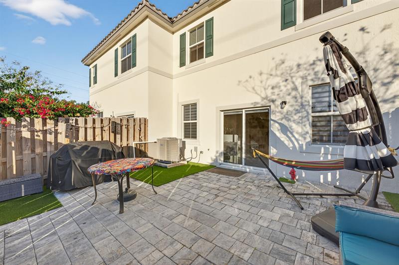 4668 NW 120th Way Coral Springs FL 33076