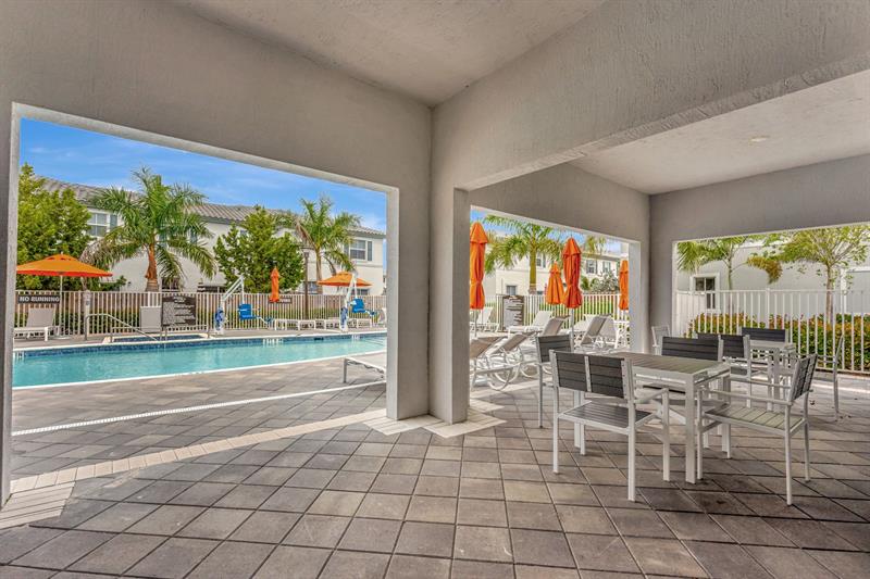 4668 NW 120th Way Coral Springs FL 33076