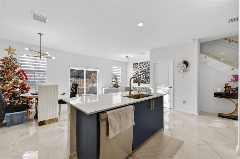 4668 NW 120th Way Coral Springs FL 33076