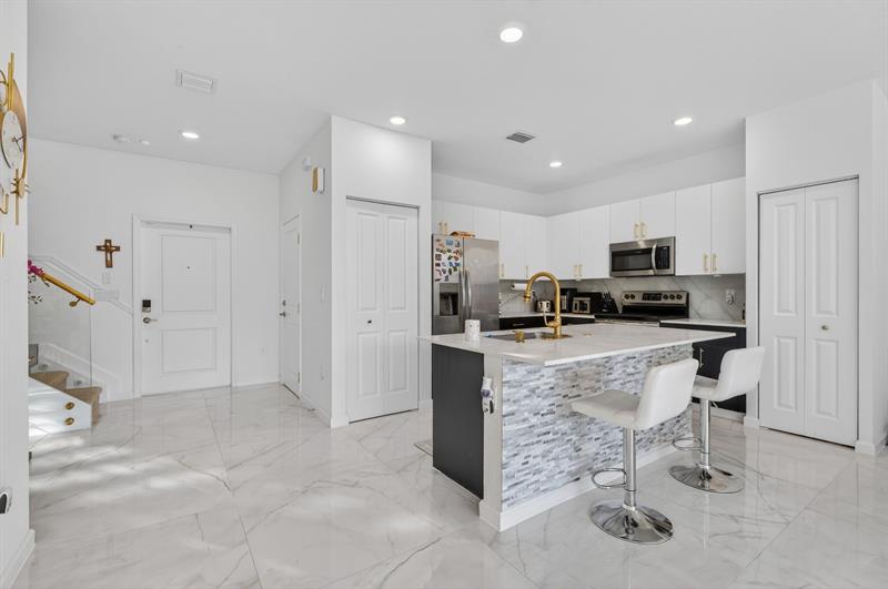 4668 NW 120th Way Coral Springs FL 33076