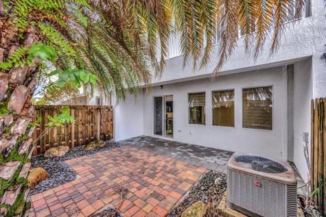 17624 SW 149th Place Miami FL 33187