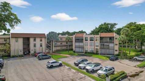 7950 W Mcnab Road Tamarac FL 33321