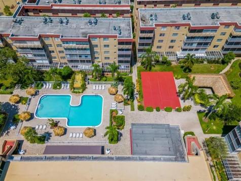 403 NW 68th Avenue Plantation FL 33317