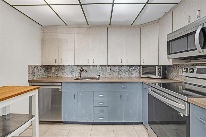 1005 Lincoln A Boca Raton FL 33434