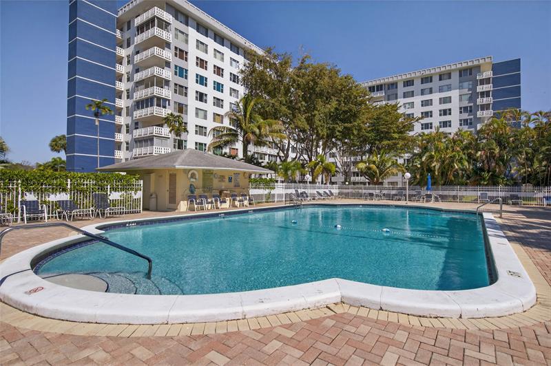 4400 Hillcrest Drive Hollywood FL 33021