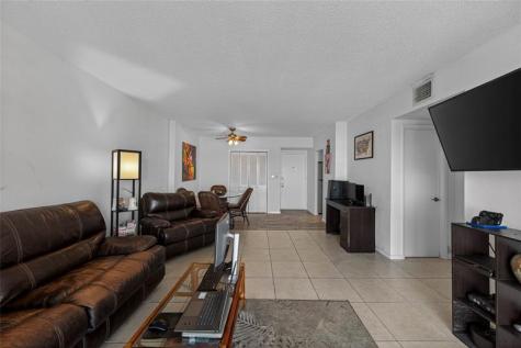 4400 Hillcrest Drive Hollywood FL 33021