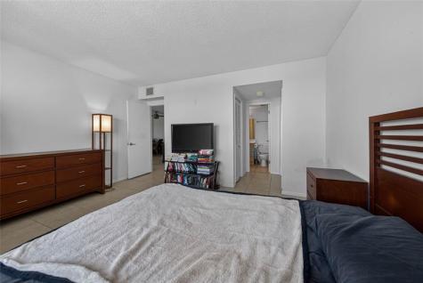 4400 Hillcrest Drive Hollywood FL 33021