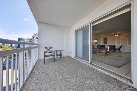 4400 Hillcrest Drive Hollywood FL 33021
