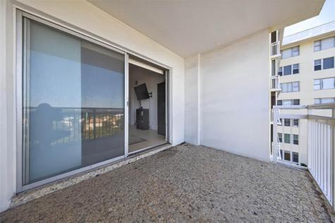 4400 Hillcrest Drive Hollywood FL 33021