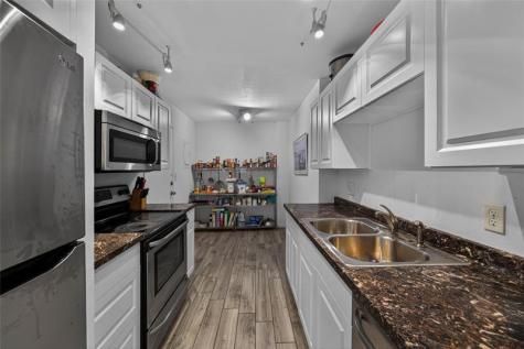 4400 Hillcrest Drive Hollywood FL 33021