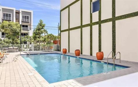 1044 NE 18th Avenue Fort Lauderdale FL 33309