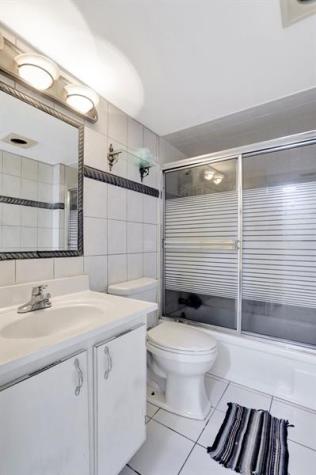 5570 NW 44th Street Tamarac FL 33319