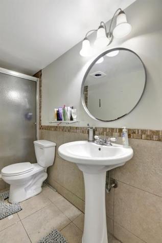 5570 NW 44th Street Tamarac FL 33319