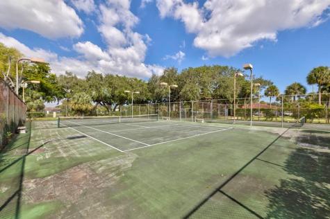 5570 NW 44th Street Tamarac FL 33319