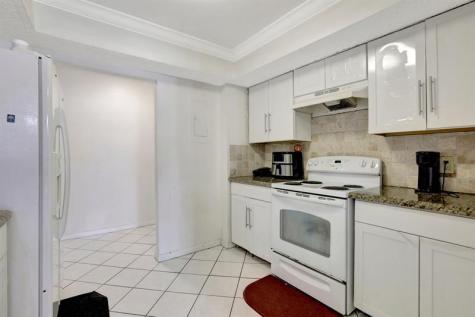 5570 NW 44th Street Tamarac FL 33319