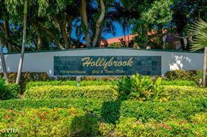 9511 N Hollybrook Lake Drive Pembroke Pines FL 33025