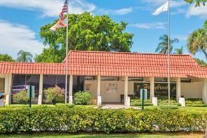 9511 N Hollybrook Lake Drive Pembroke Pines FL 33025