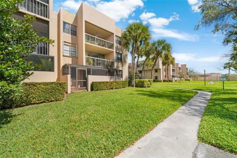 10425 SW 112th Avenue Miami FL 33176