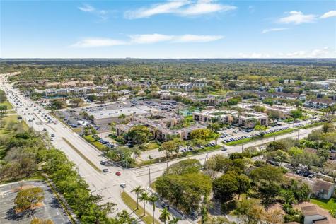 10425 SW 112th Avenue Miami FL 33176