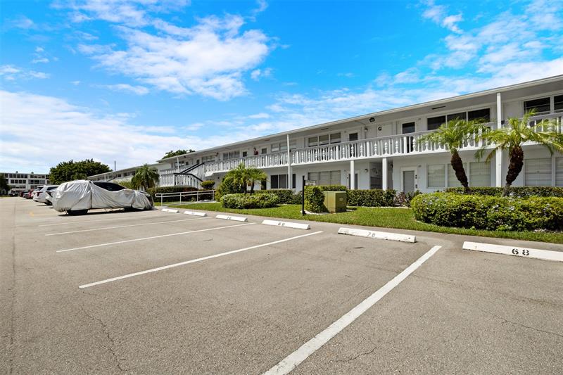 78 Oakridge G Deerfield Beach FL 33442