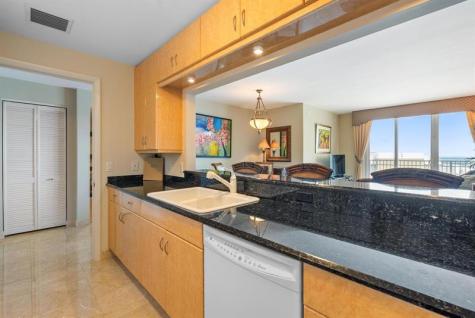 801 Brickell Key Boulevard Miami FL 33131