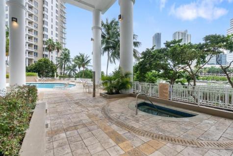801 Brickell Key Boulevard Miami FL 33131