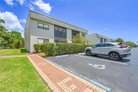 15450 Pembridge Avenue Delray Beach FL 33484