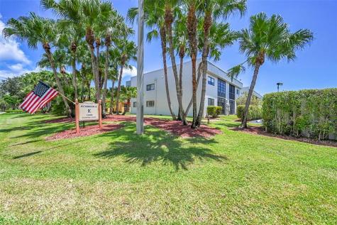15450 Pembridge Avenue Delray Beach FL 33484