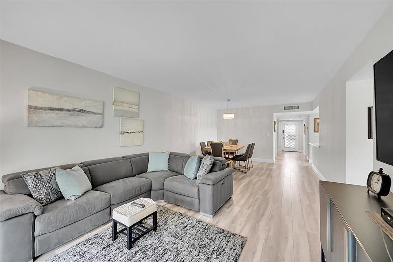 15450 Pembridge Avenue Delray Beach FL 33484