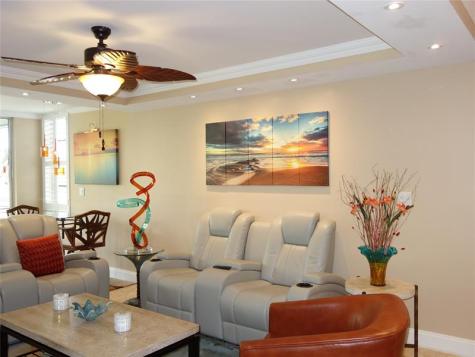 625 Oaks Drive Pompano Beach FL 33069