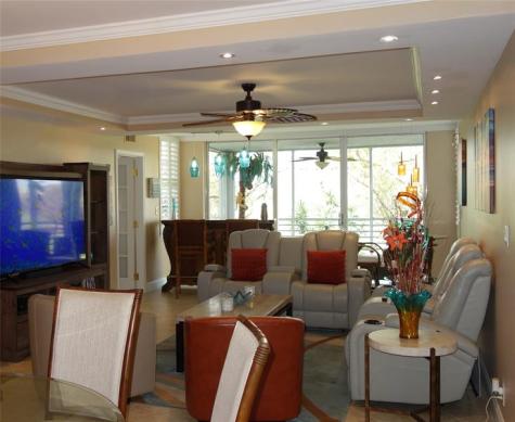 625 Oaks Drive Pompano Beach FL 33069