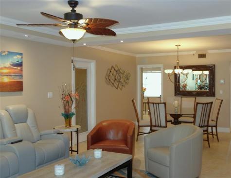 625 Oaks Drive Pompano Beach FL 33069