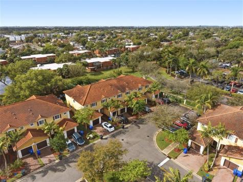 8146 SW 17 Court North Lauderdale FL 33068