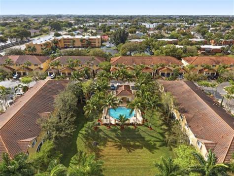 8146 SW 17 Court North Lauderdale FL 33068