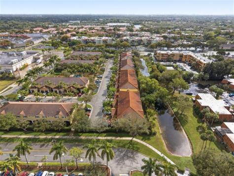 8146 SW 17 Court North Lauderdale FL 33068