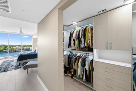 435 Bayshore Fort Lauderdale FL 33304