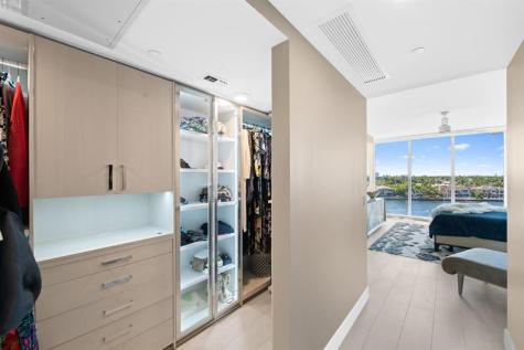 435 Bayshore Fort Lauderdale FL 33304